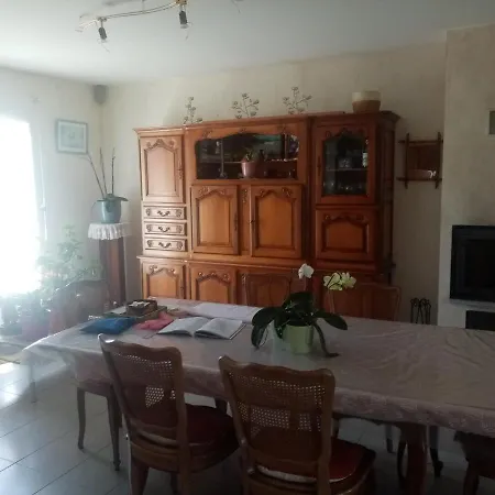 Δωμάτια σε οικογενειακή κατοικία Le Perray